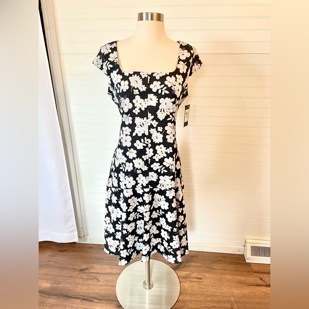 Tommy Hilfiger Floral Knit Square Neck Retro Flare Dress NWT Size 8 or 16